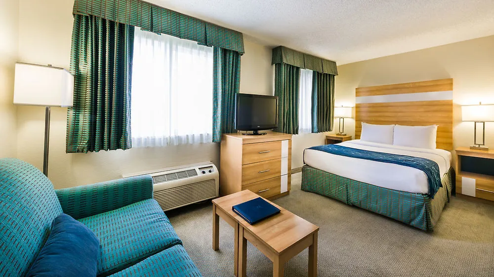 Hotel Hampton By Hilton Grand Cayman Seven Mile Beach George Town