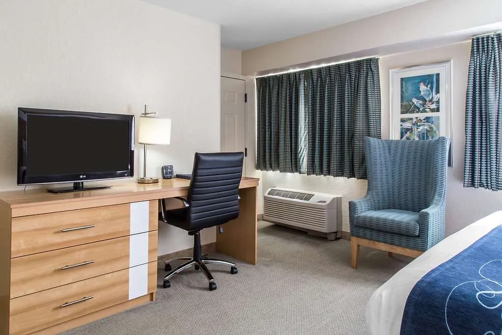 Hampton By Hilton Grand Cayman Seven Mile Beach ジョージ・タウン