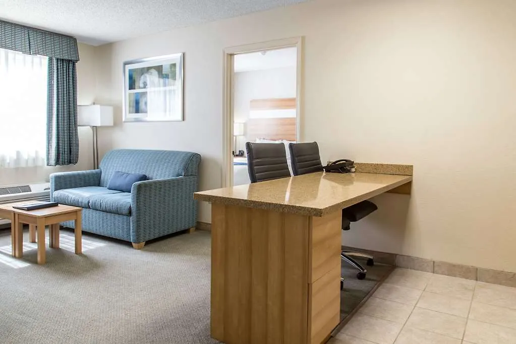 Hampton By Hilton Grand Cayman Seven Mile Beach ジョージ・タウン 3*,