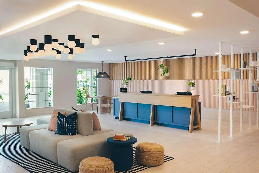 *** Hotel Hampton By Hilton Grand Cayman Seven Mile Beach George Town Îles Caïmans